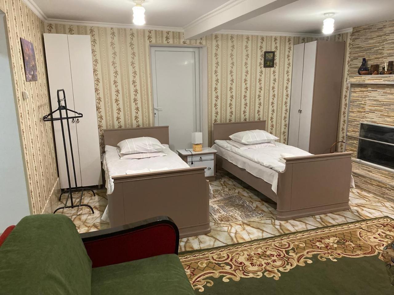 Guest House Happy House Kutaisi Exterior foto